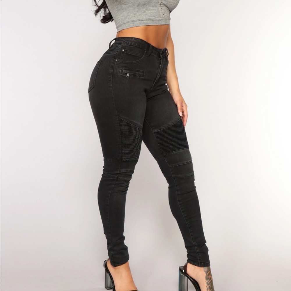 Fashion Nova Black Moro Skinny Jeans | Size 11